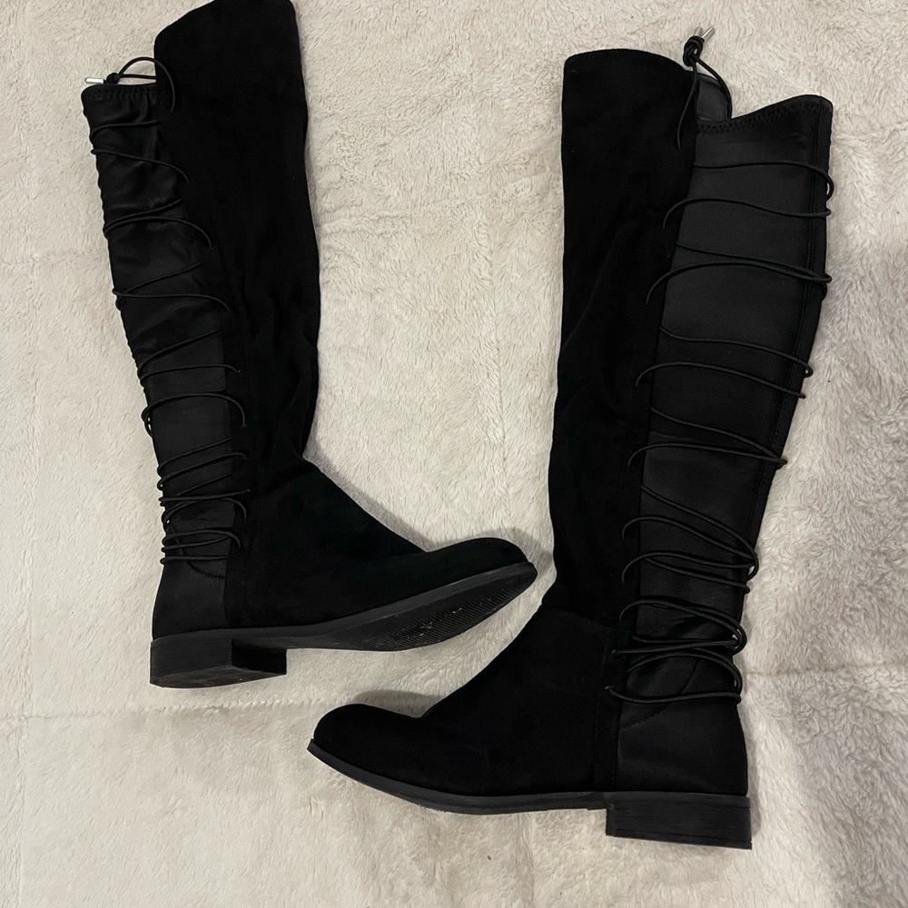 WOMEN’S OVER THE KNEE BLACK SUEDE BOOTS